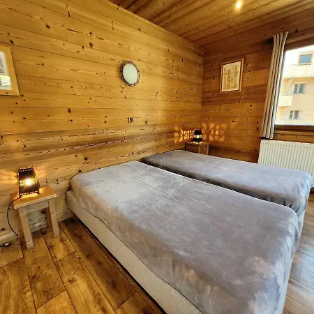 Lumineux Aux Gets, Pres Des Pistes Et Commerces, Avec Balcon Et Equipements Modernes - Fr-1-598-103